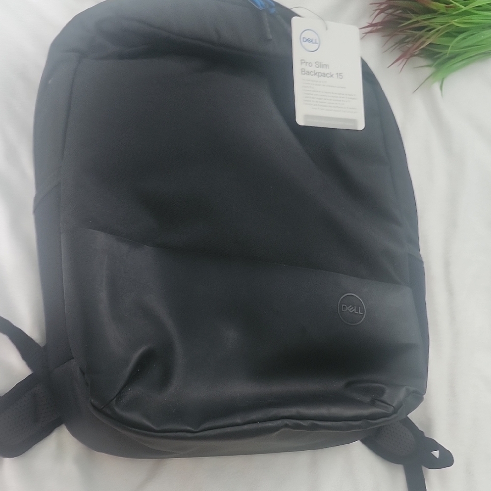 Dell Pro Backpack - Sleek Black Design
